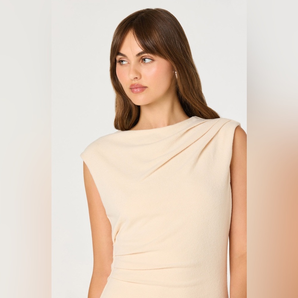 Astr draped Dress in Butter Cream - Picture 4 of 9